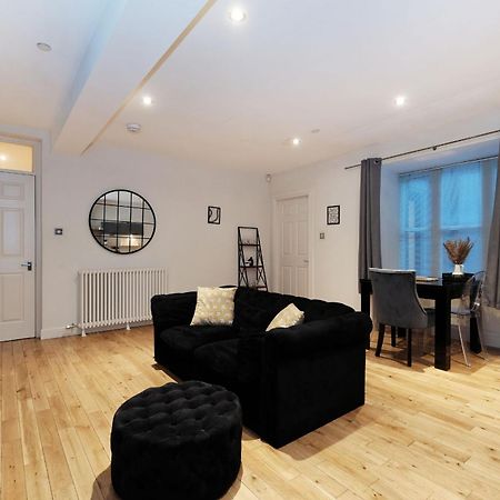 One Of A Kind Historic 3 Bedroom Apartment アバディーン エクステリア 写真